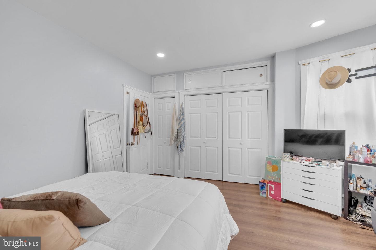 229 E Rockland Street photo 20