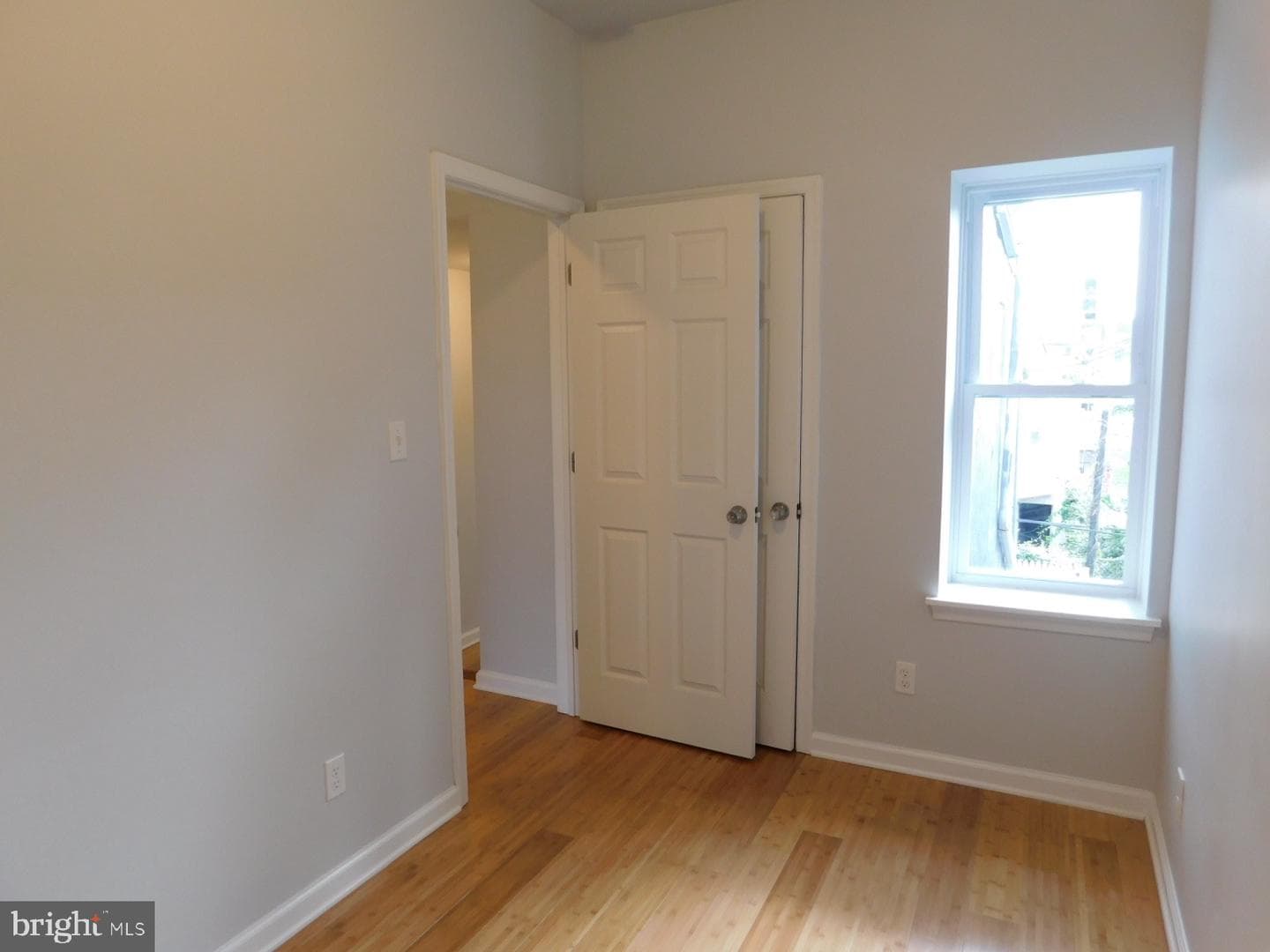 2534 Nicholas Street photo 17