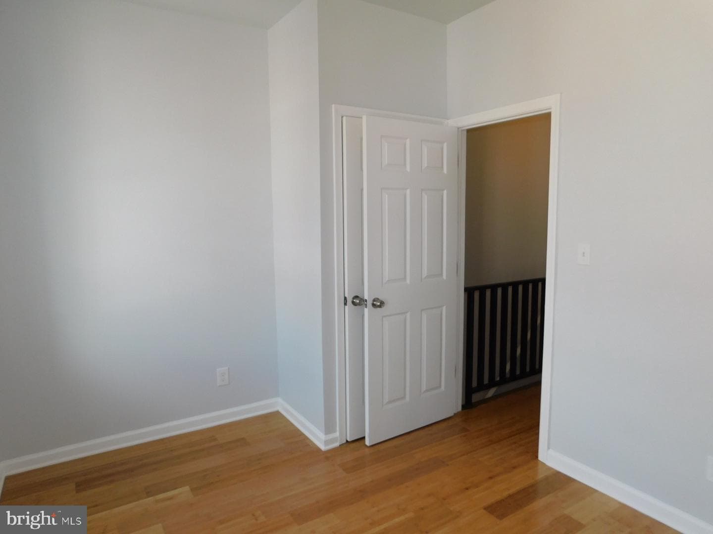 2534 Nicholas Street photo 20
