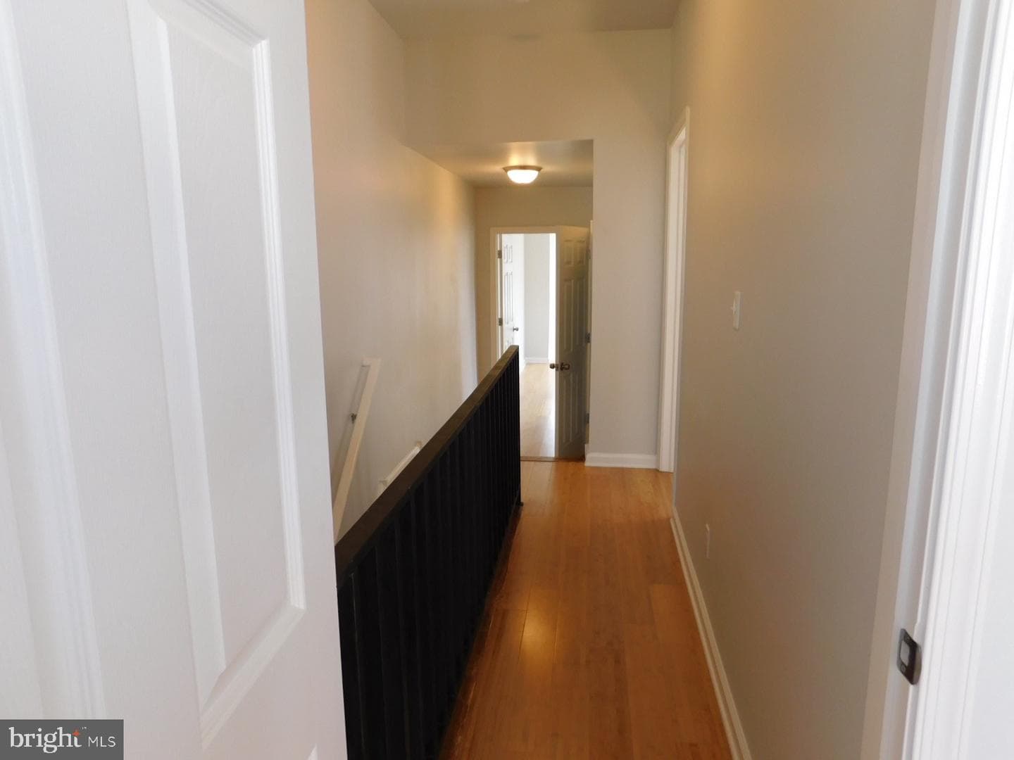 2534 Nicholas Street photo 21