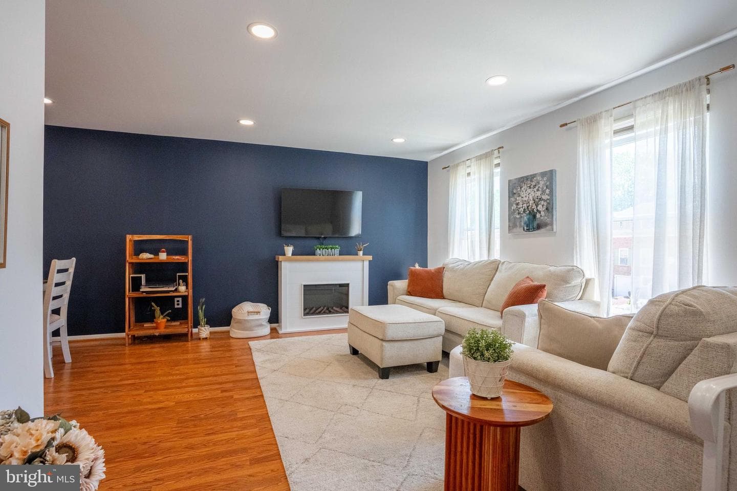 221 Goodford Road photo 4