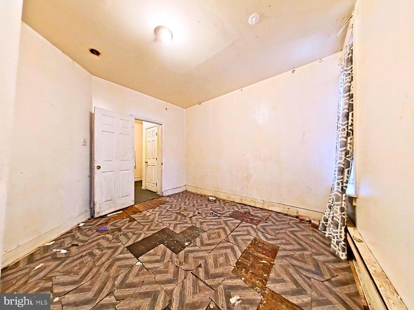 2827 N Judson Street photo 7