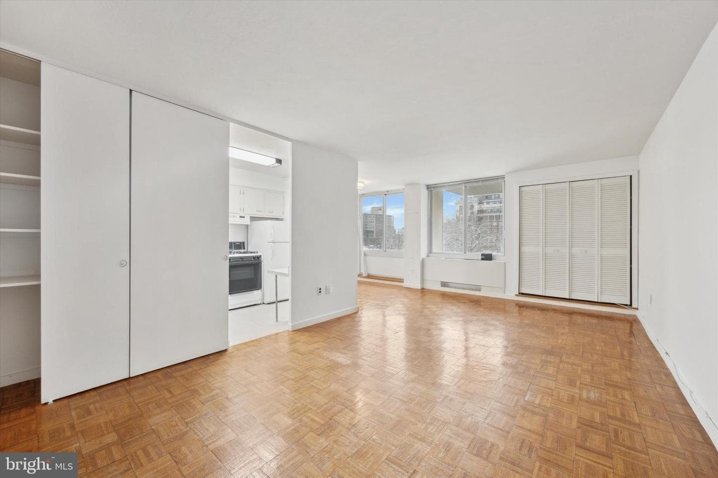 604 S Washington Square #804 photo 1