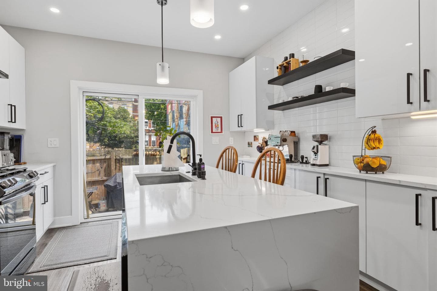 3041 W Harper Street photo 10