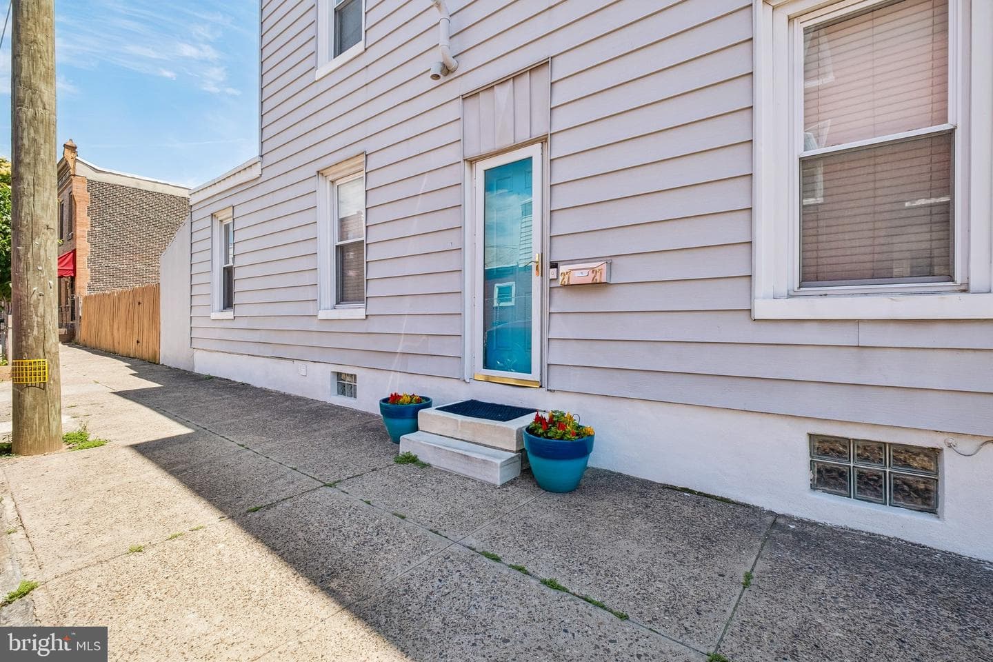 2727 E Clearfield Street photo 2