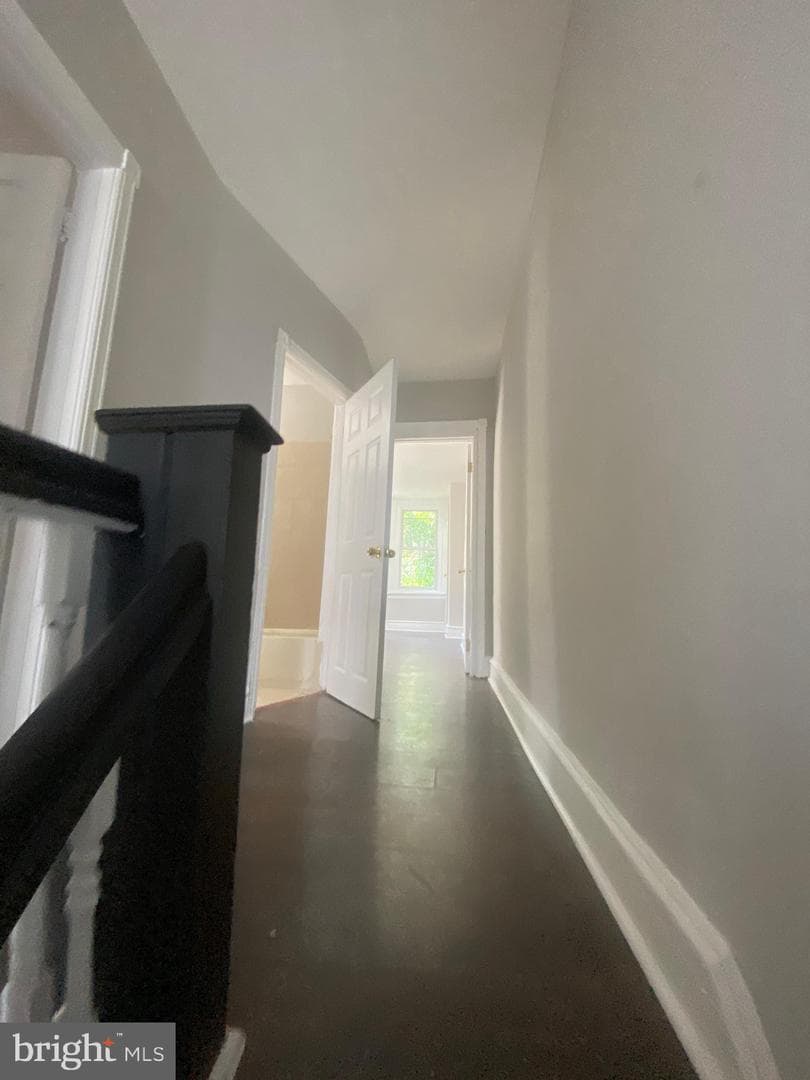 139 W Hansberry Street photo 27