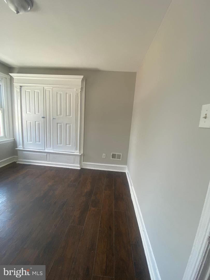 139 W Hansberry Street photo 53