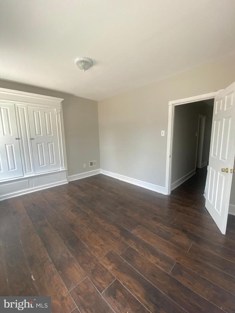 139 W Hansberry Street photo 56