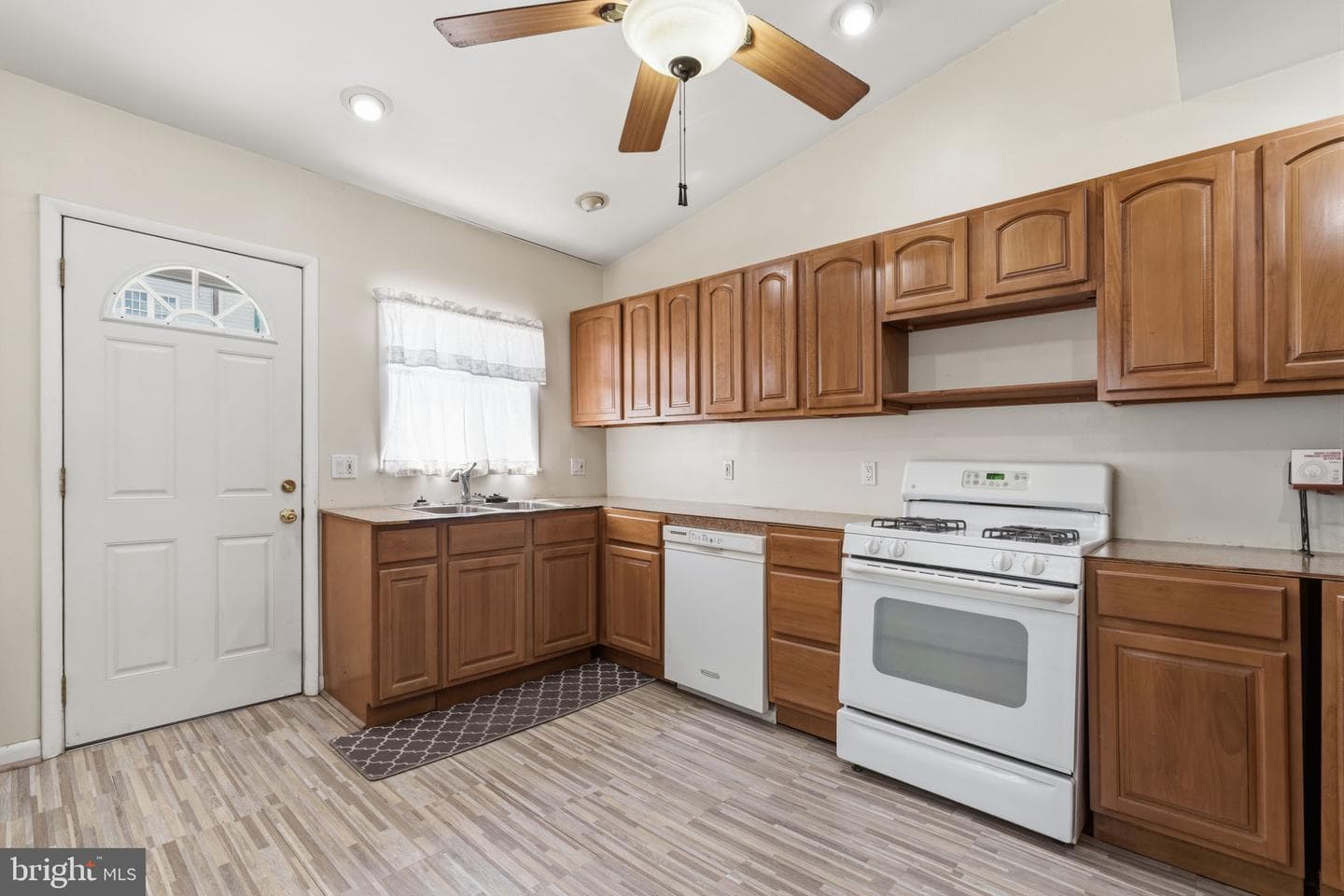 3117 Chatham Street photo 12