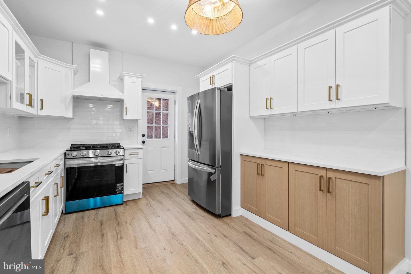5541 Race Street photo 12