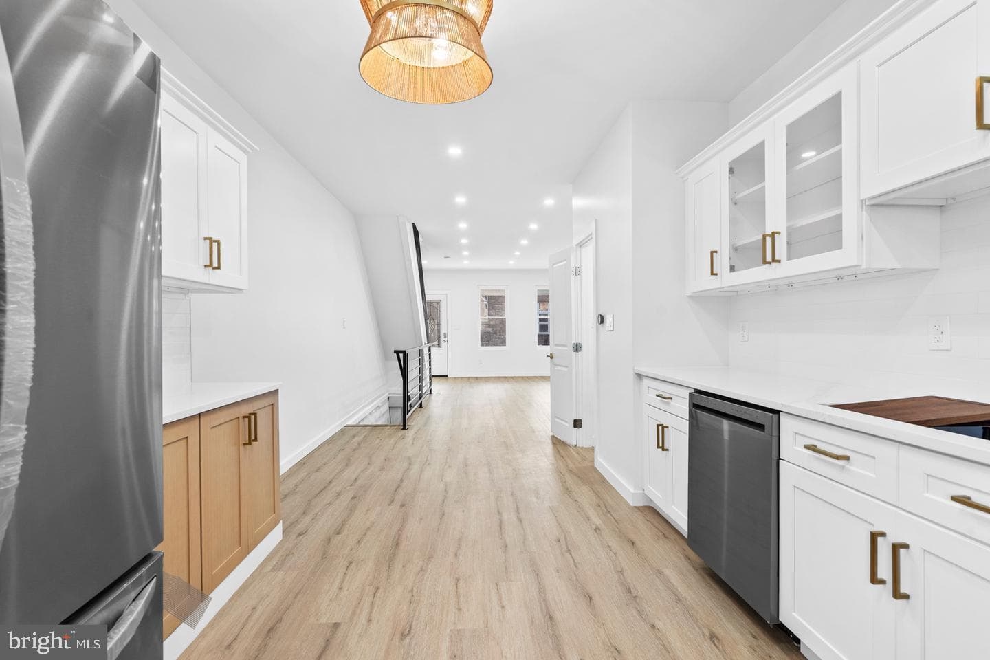 5541 Race Street photo 14