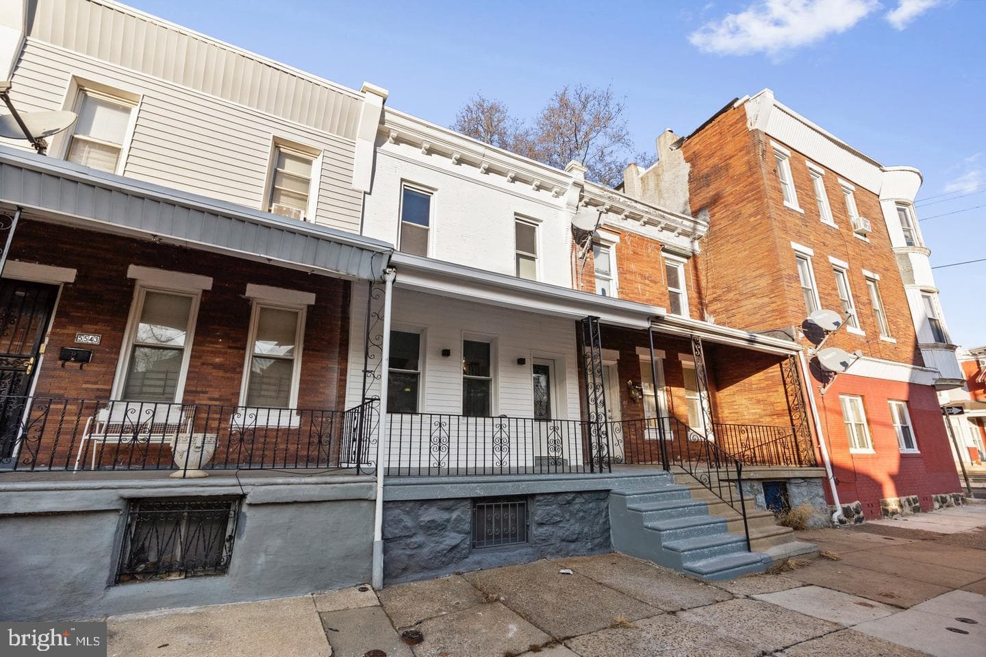 5541 Race Street photo 3