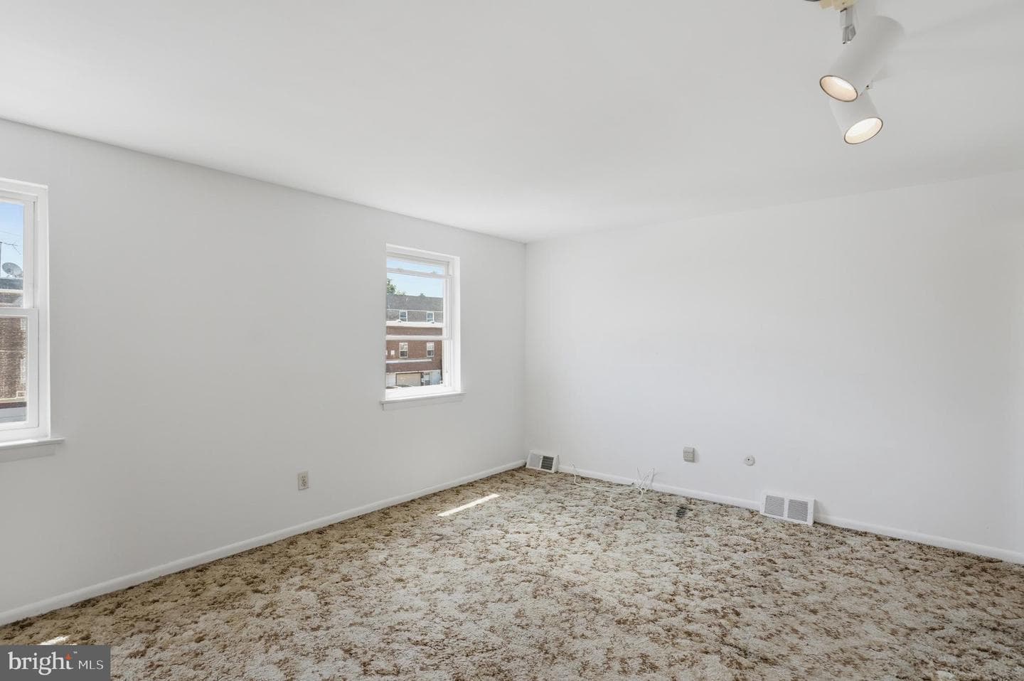 649 Lawler Street photo 19
