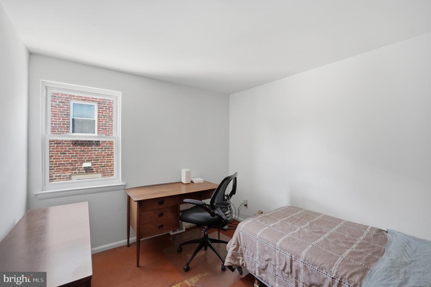 649 Lawler Street photo 26