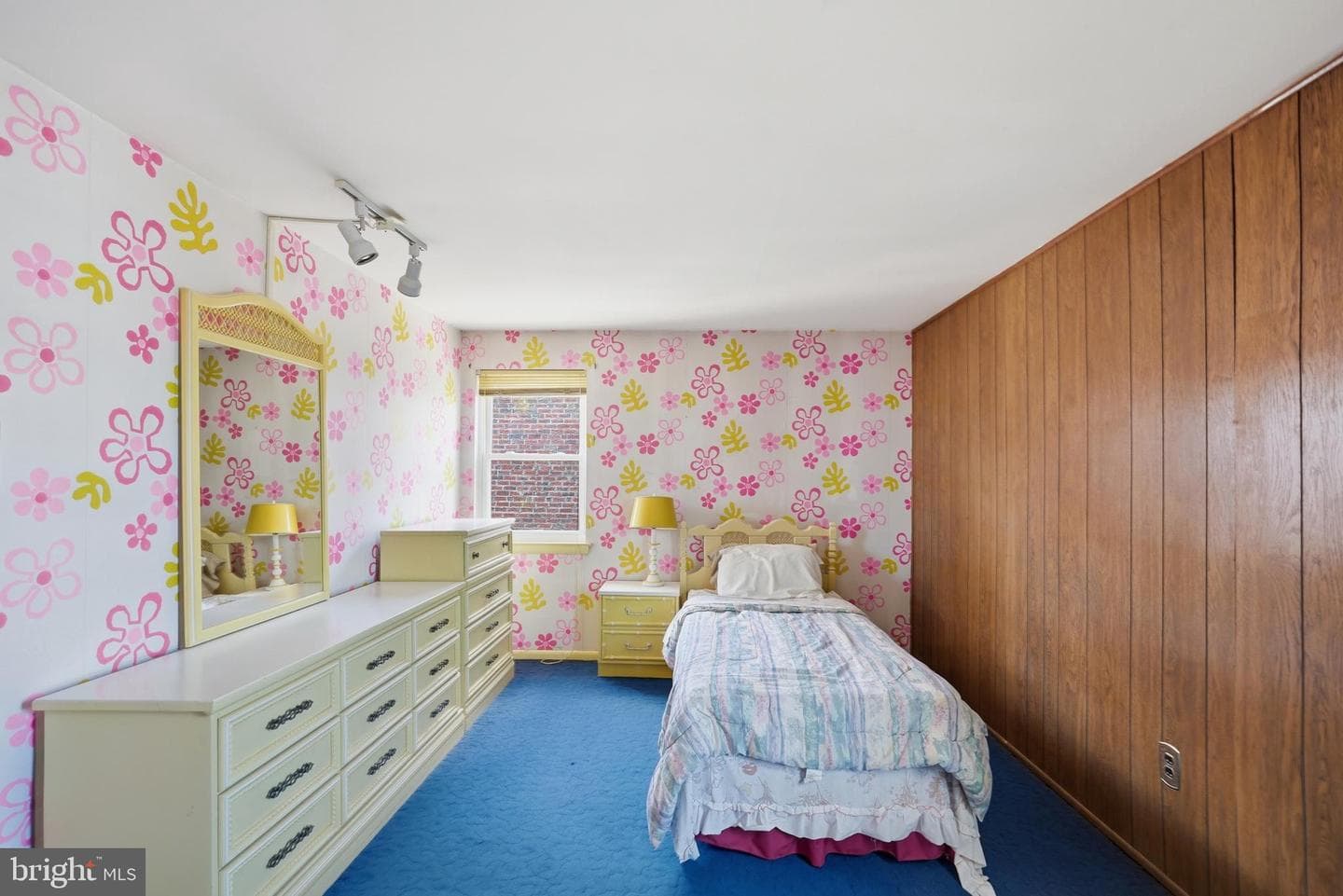 649 Lawler Street photo 28