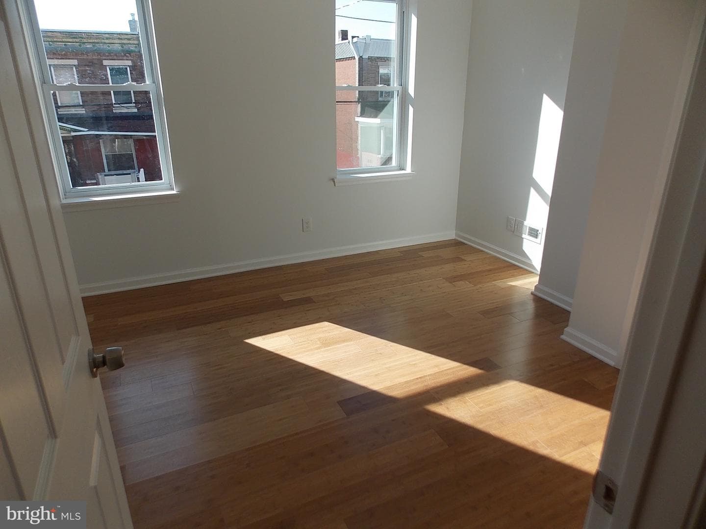 5619 Arch Street photo 13