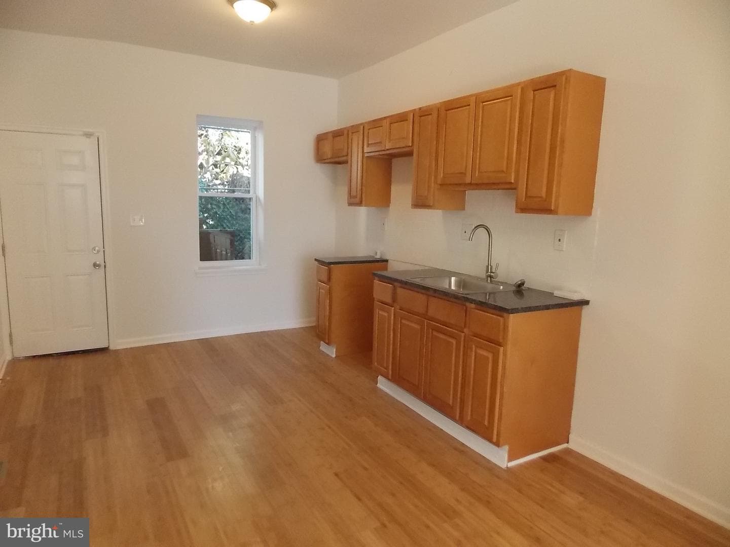 5619 Arch Street photo 6