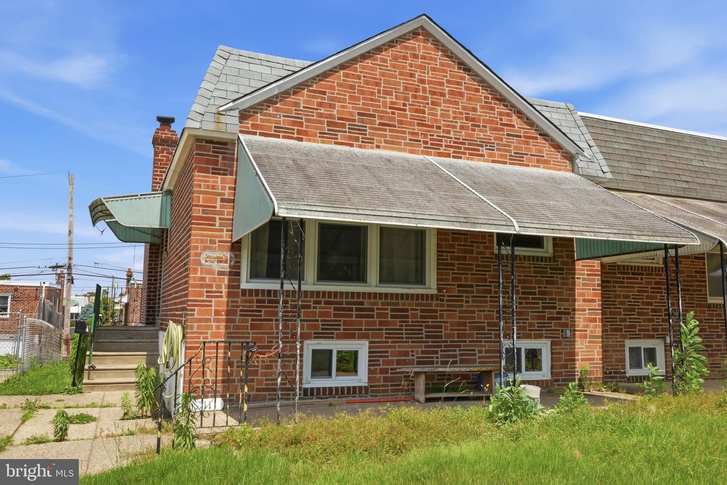 2111 Oakmont Street