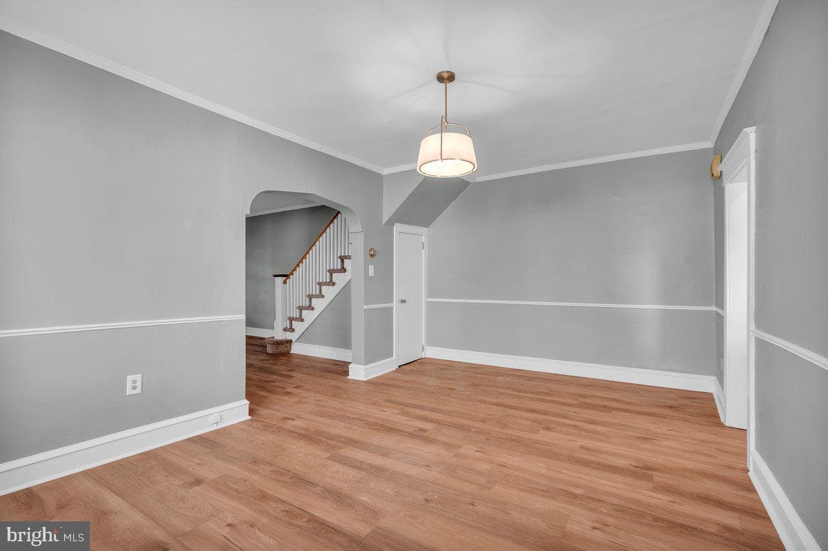 7035 Cottage Street photo 11