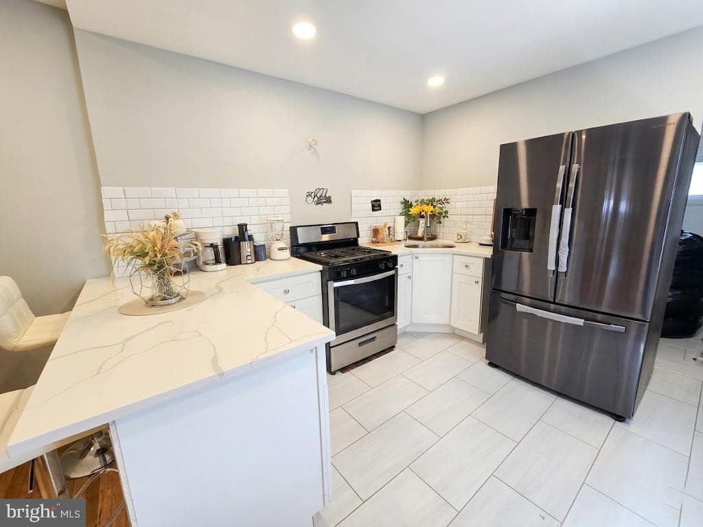 436 E Eleanor Street photo 5