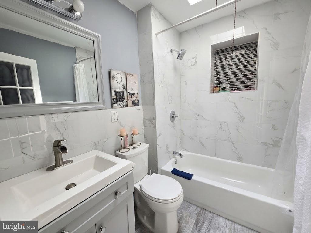 436 E Eleanor Street photo 7