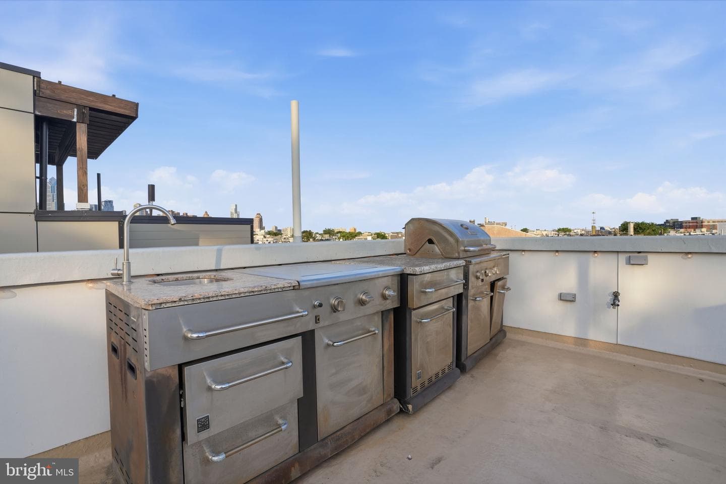 2407 Grays Ferry Avenue photo 43