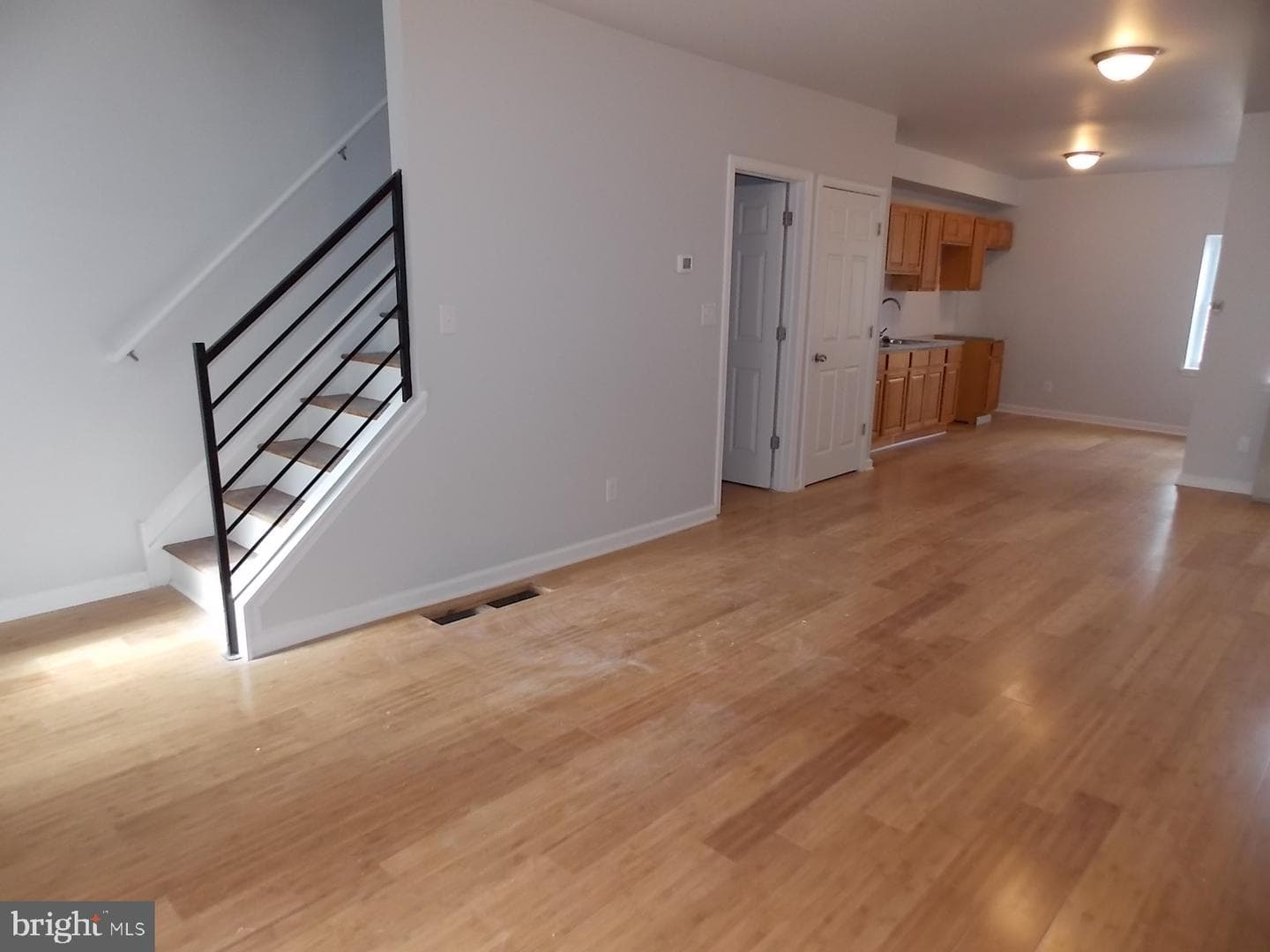 5643 Beaumont Street photo 4