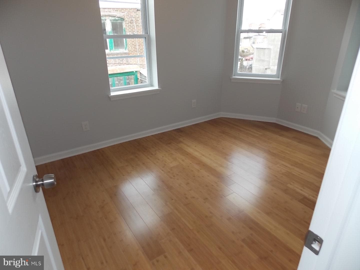 5643 Beaumont Street photo 8