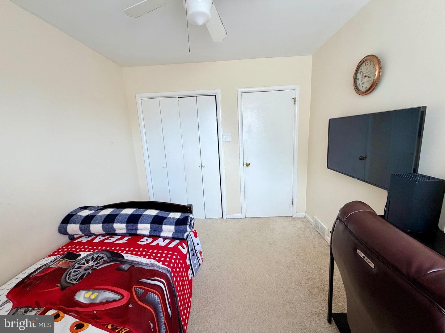 1437 Napfle Avenue photo 22