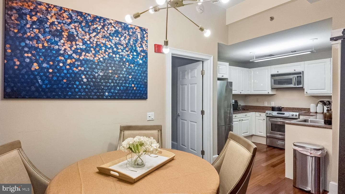 1500 Chestnut Street #8i photo 10