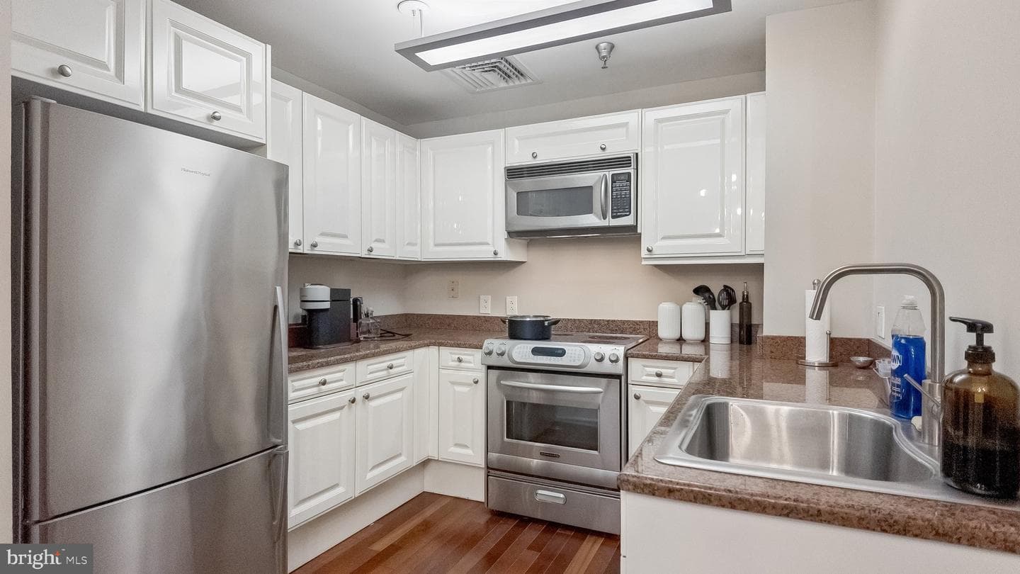 1500 Chestnut Street #8i photo 12