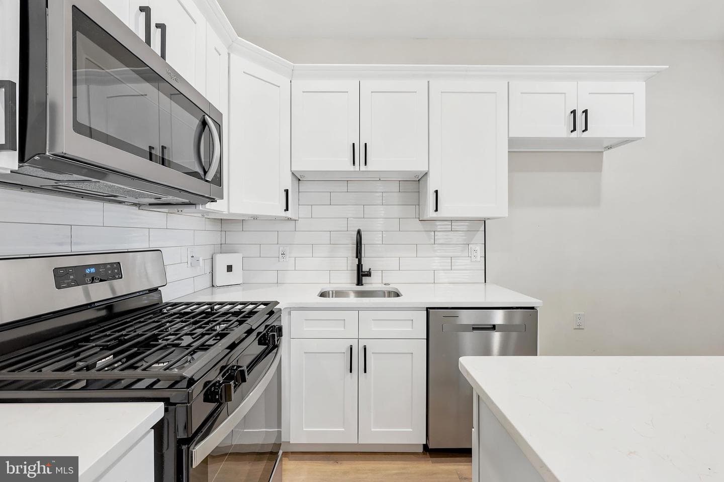 3345 Amber Street photo 8