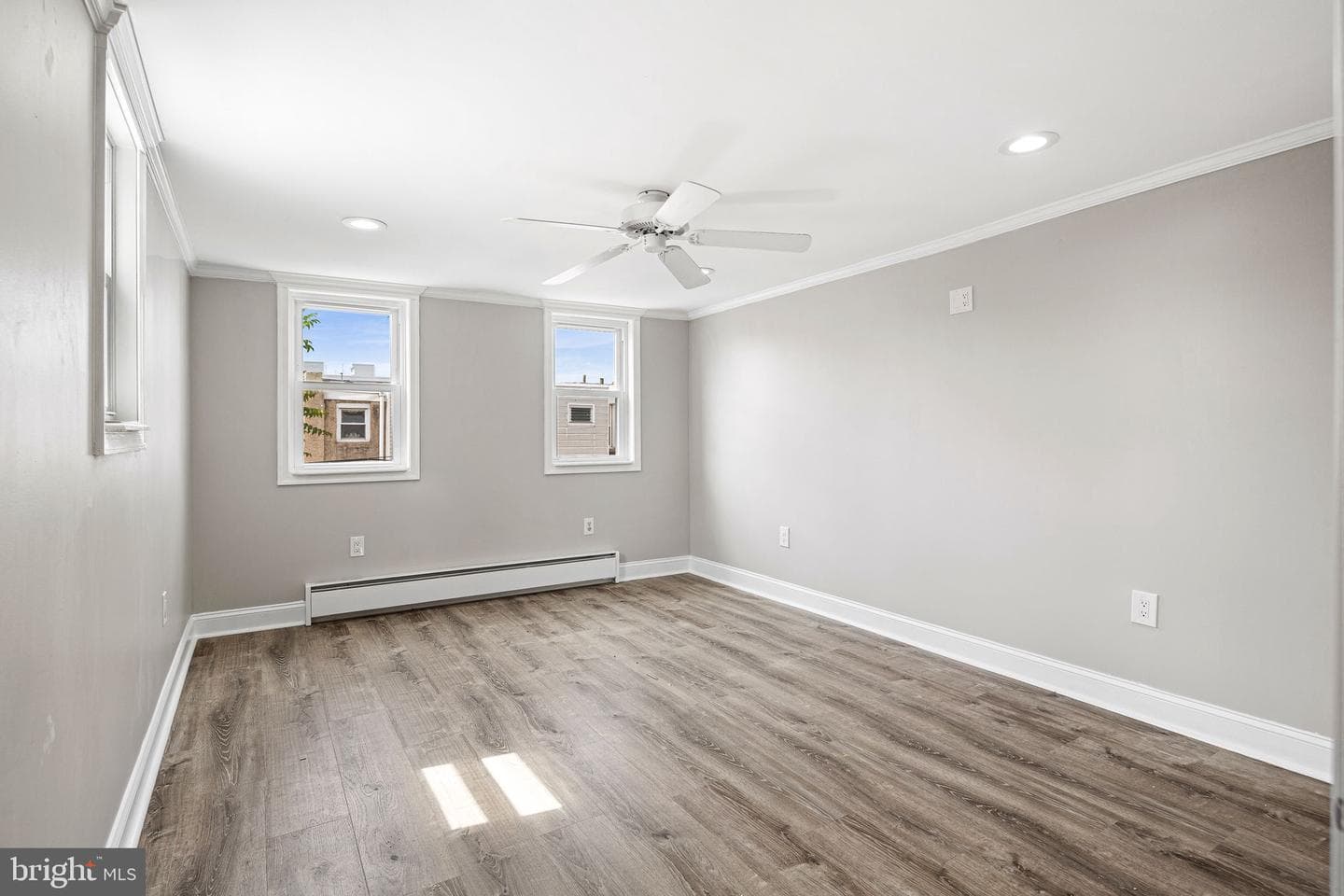 2856 Mercer Street photo 15