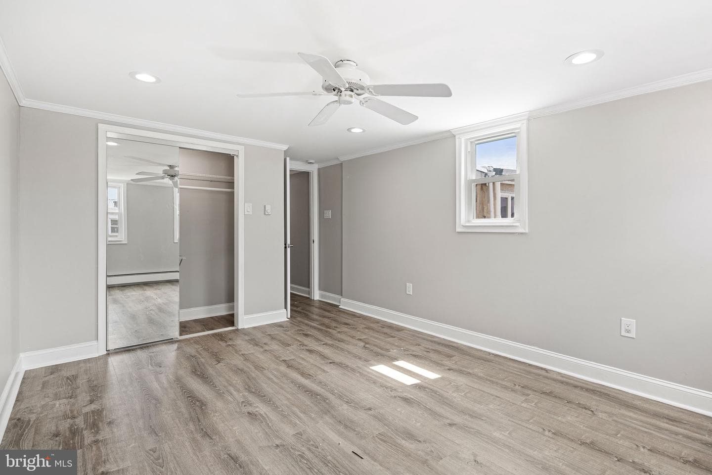 2856 Mercer Street photo 16