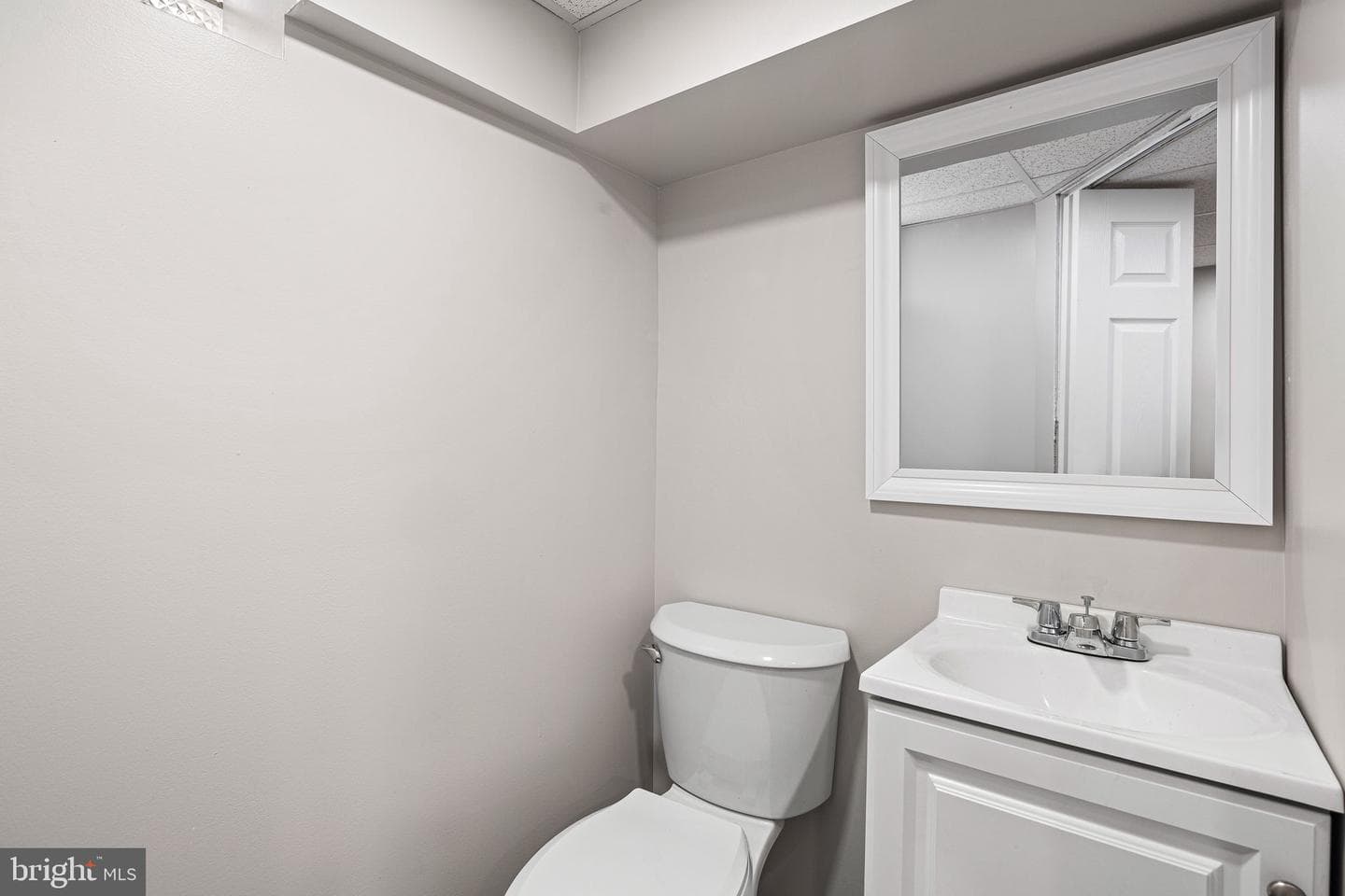 2856 Mercer Street photo 18