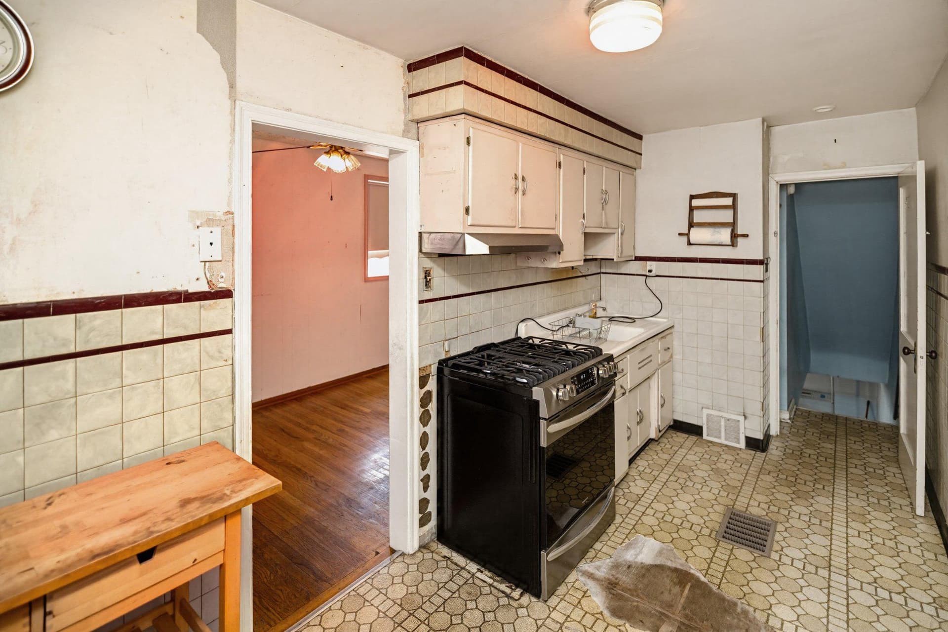 6606 Jackson Street photo 14