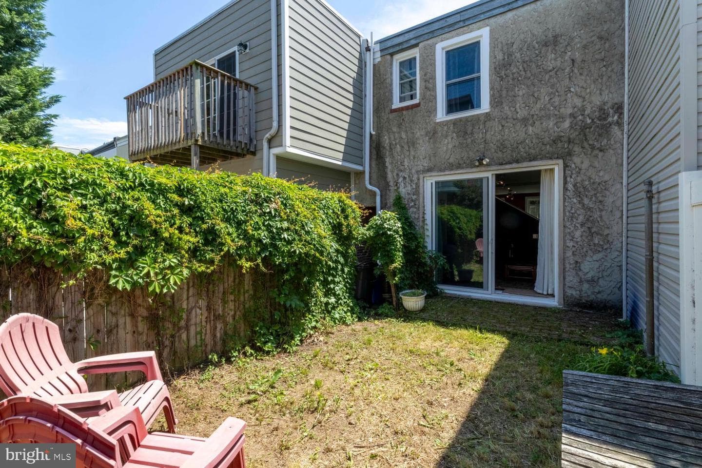 2225 Pemberton Street photo 29