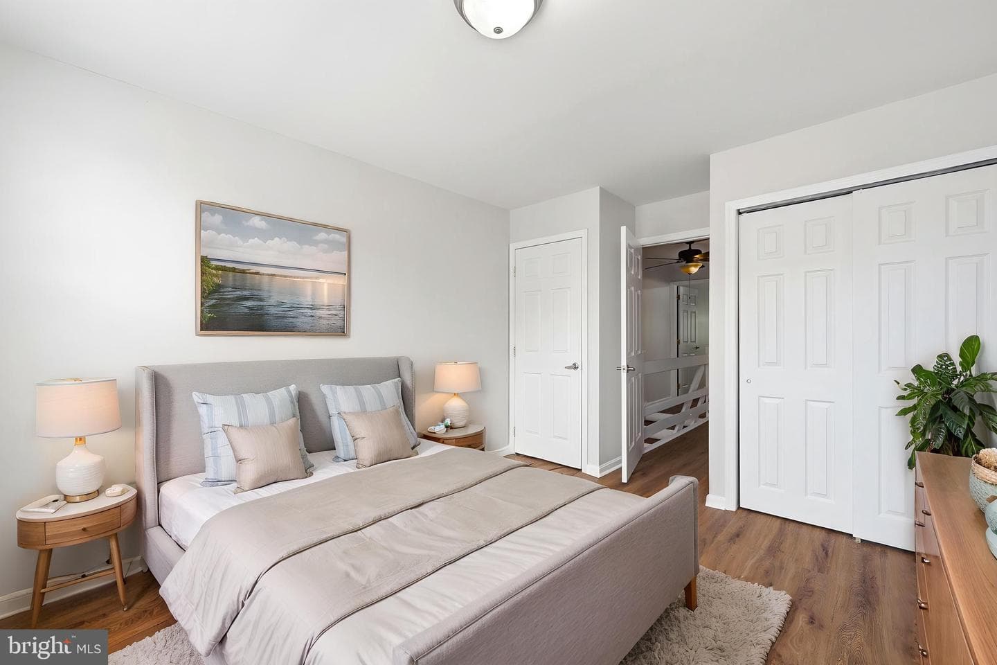 928 N. Bambrey photo 21