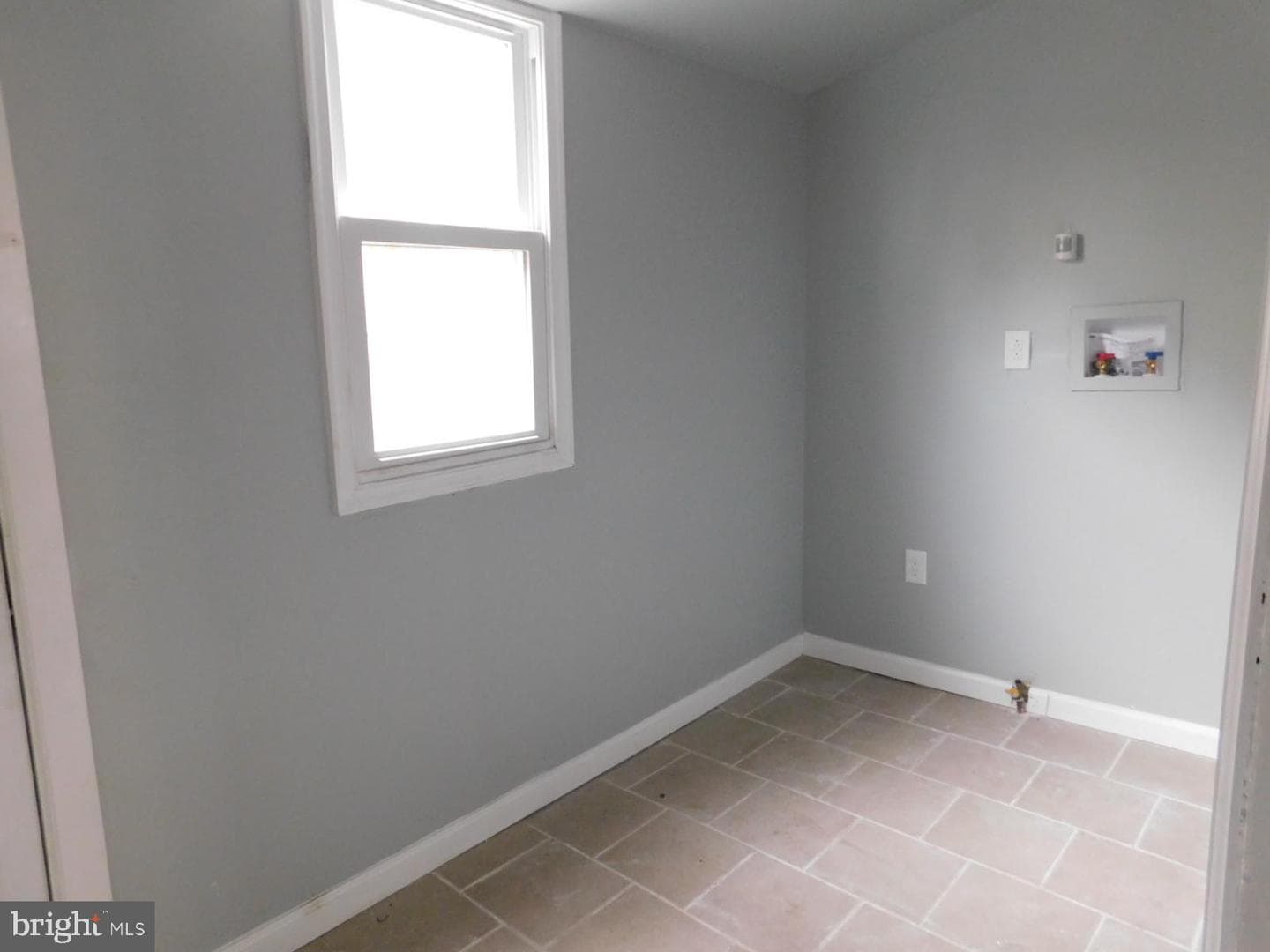 549 N Creighton Street photo 4