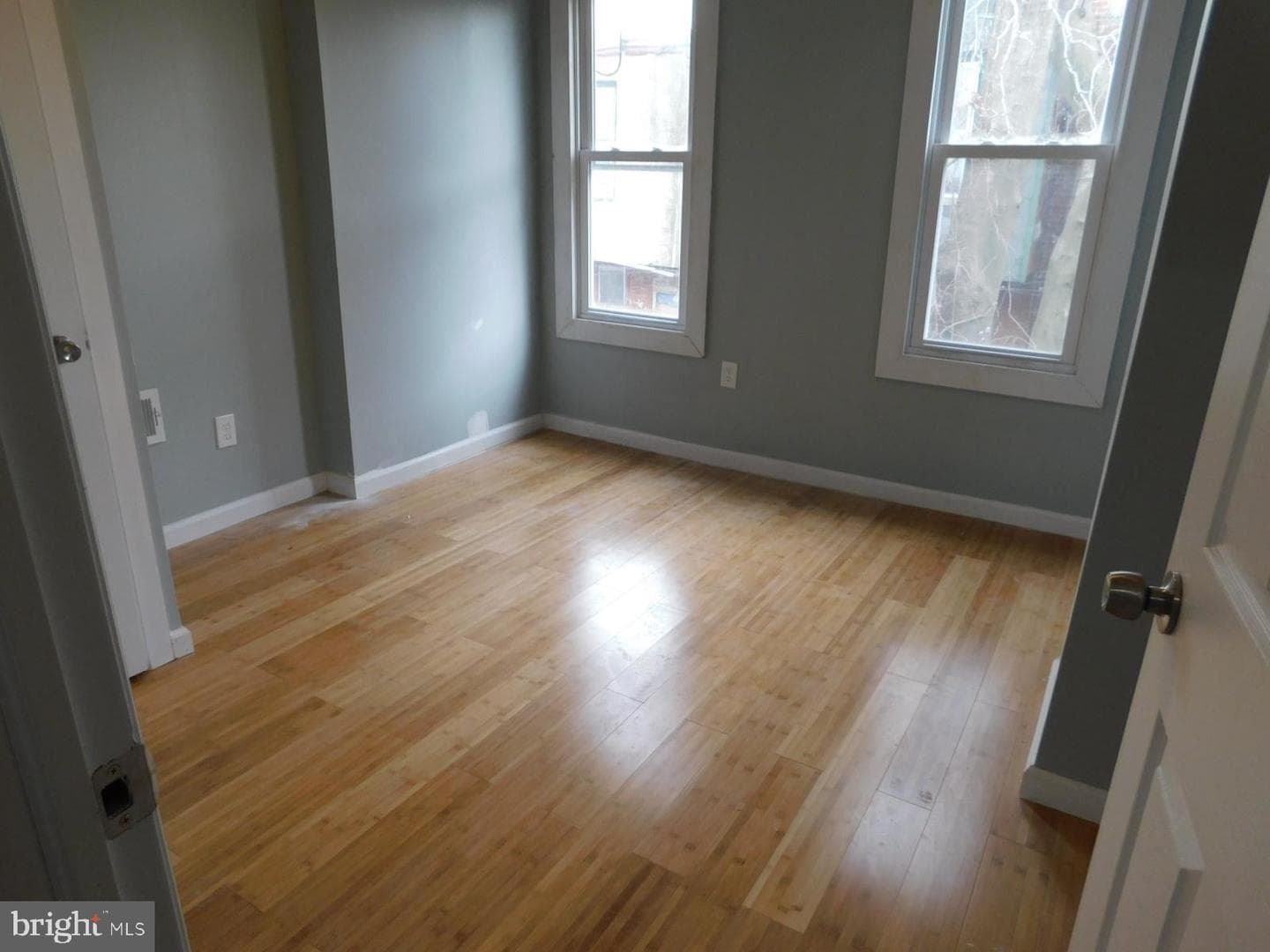 549 N Creighton Street photo 5