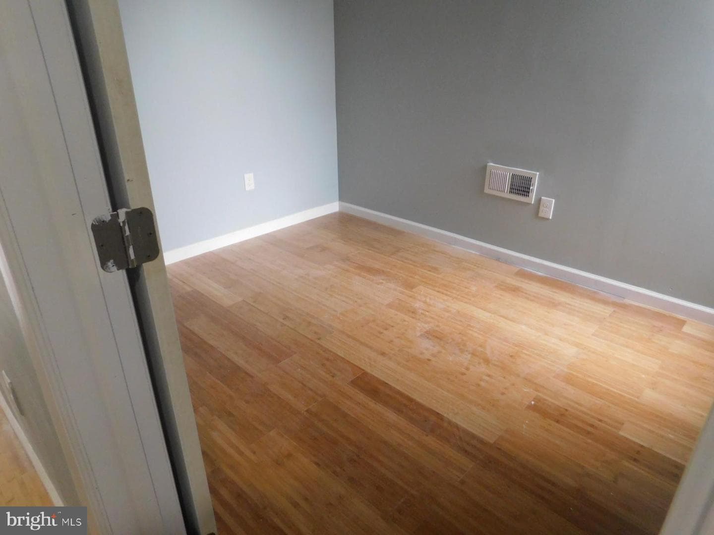 549 N Creighton Street photo 9