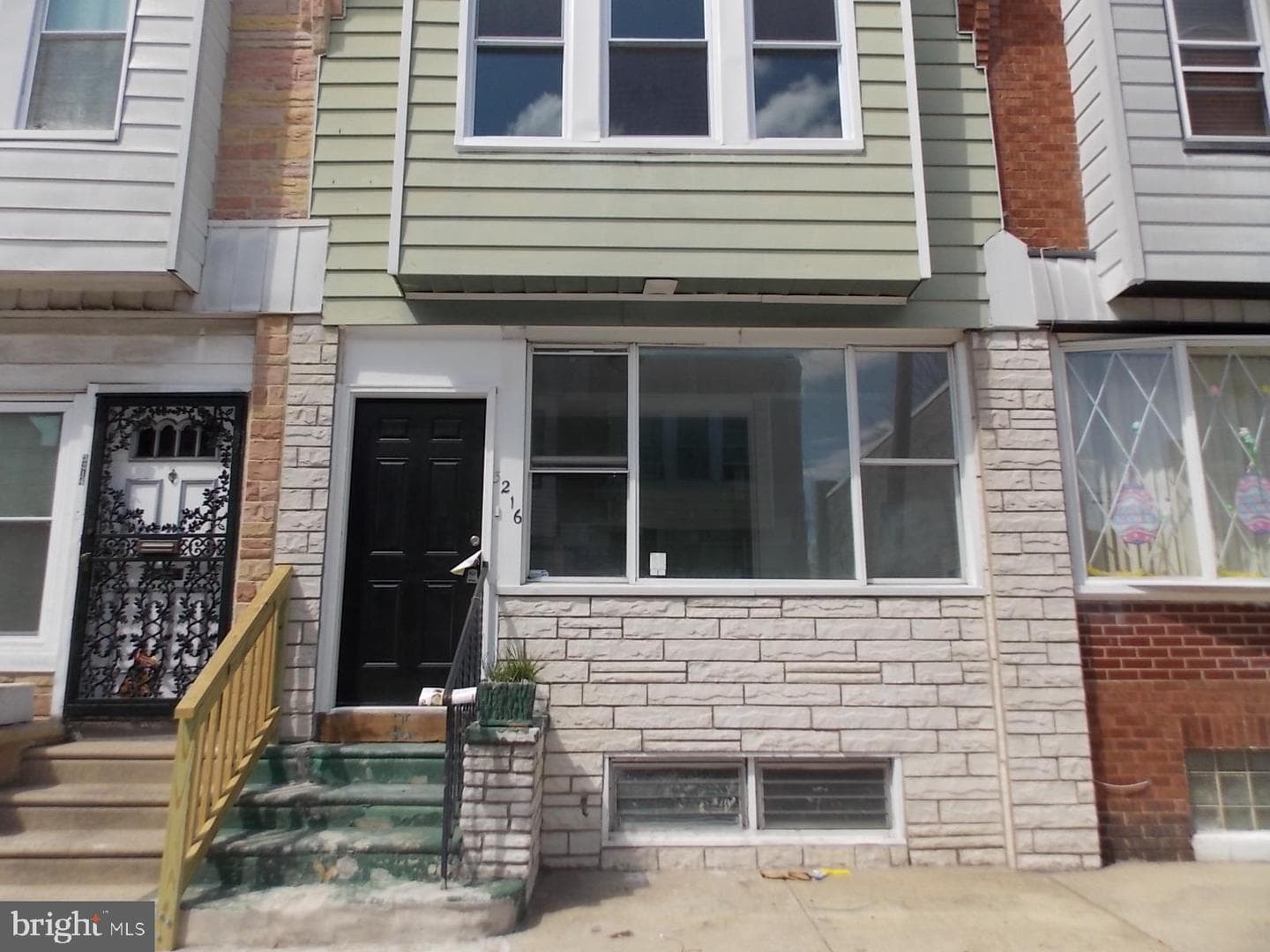 3216 N Dover Street photo 1