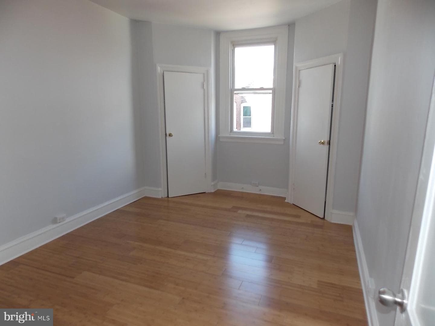 3216 N Dover Street photo 8