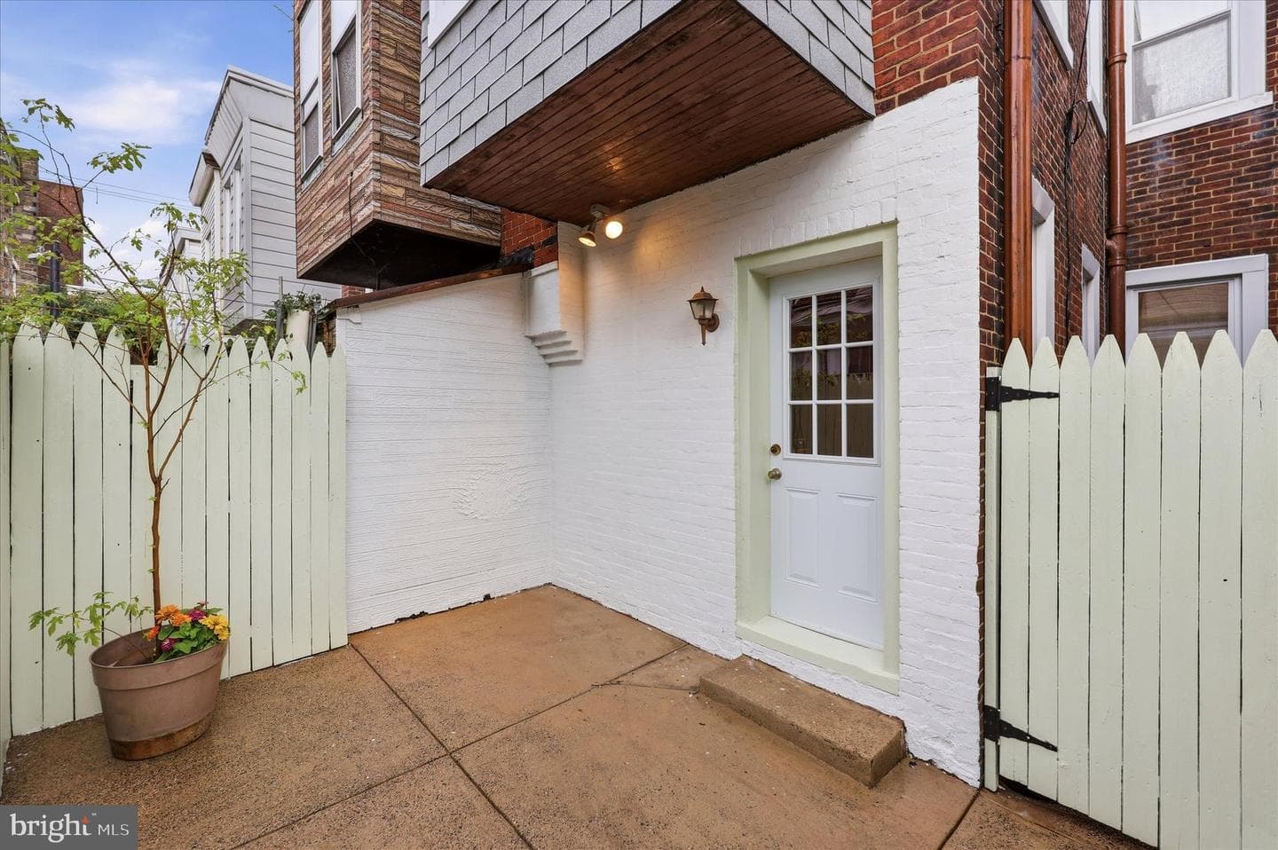 627 Miller Street photo 12