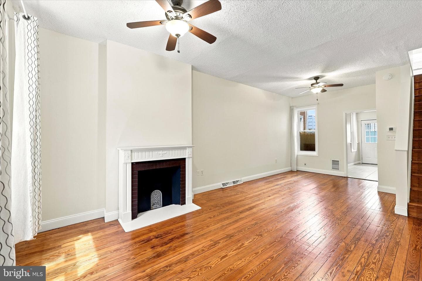 627 Miller Street photo 18