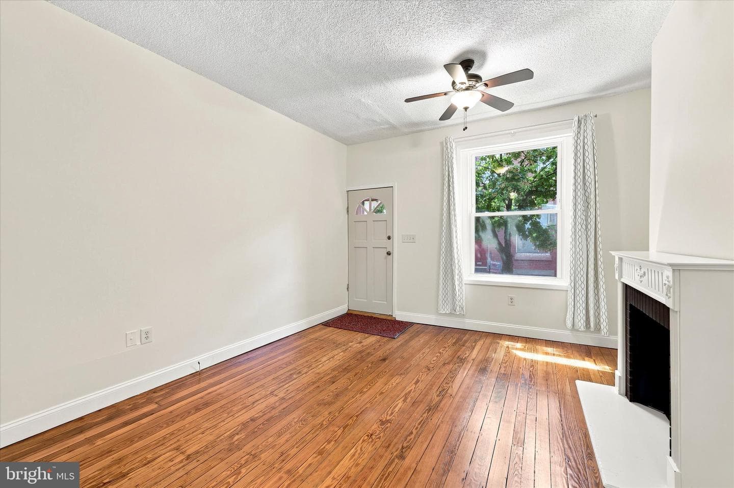 627 Miller Street photo 19
