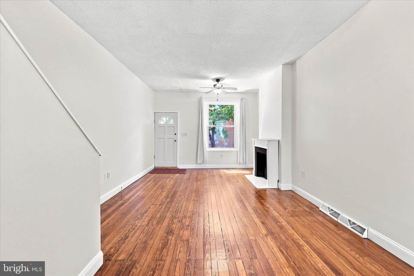 627 Miller Street photo 22