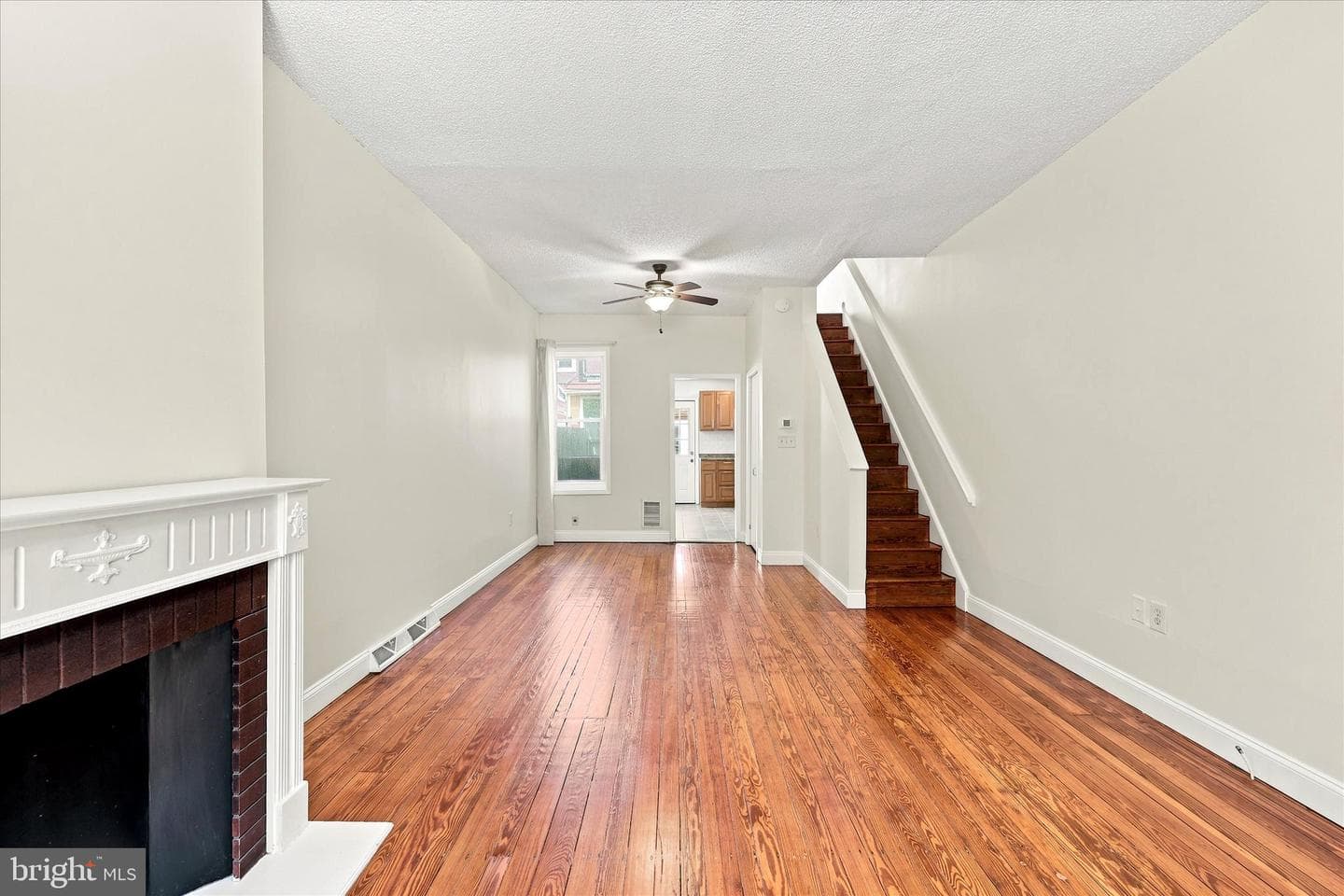 627 Miller Street photo 23
