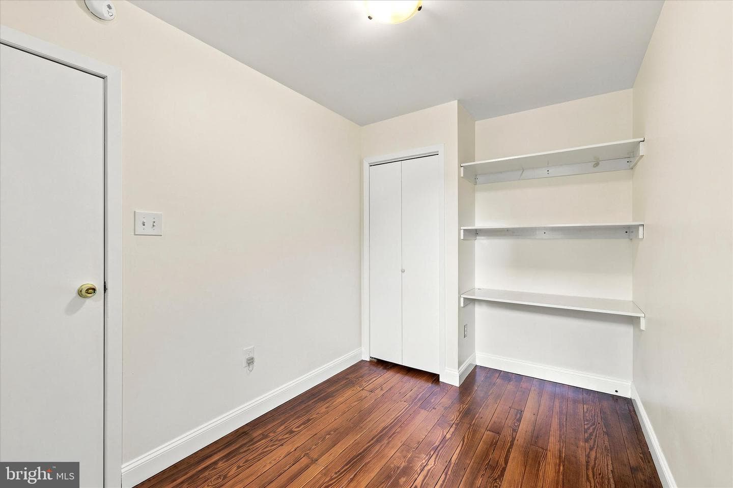 627 Miller Street photo 31