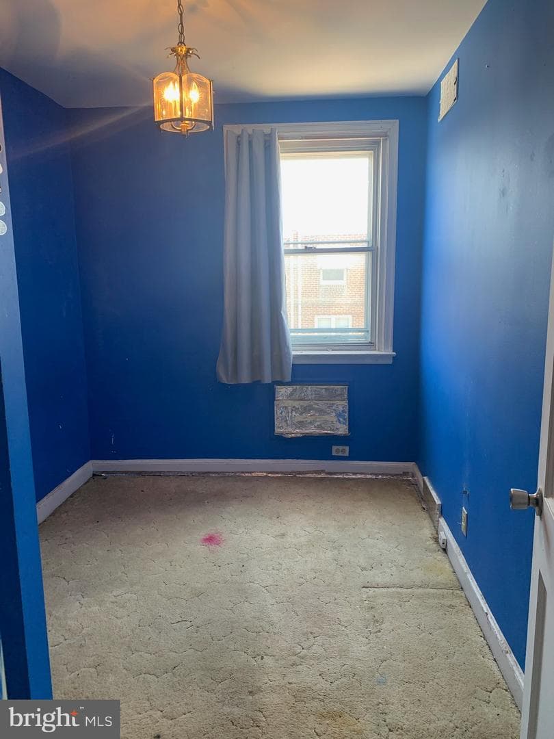 2021 Glenview Street photo 4